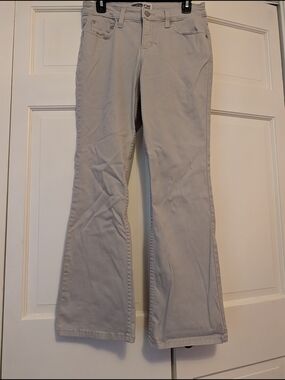 Levi's Signature At Waist Bootcut Jeans in Light Beige
